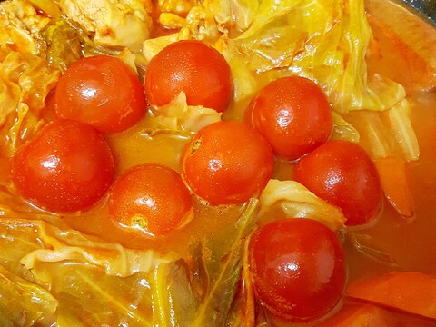 栄養たっぷり(^^)鶏モモ肉と野菜のトマト鍋♪